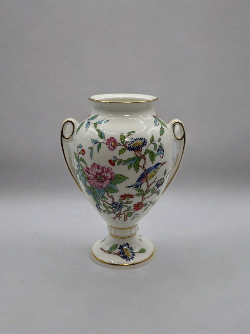 Aynsley bone china small urn in the "Pembroke" pattern. (Missing lid) 5”